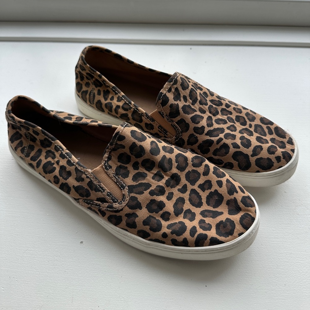 Women’s Size 9 Leopard Print Slip-On Sneakers